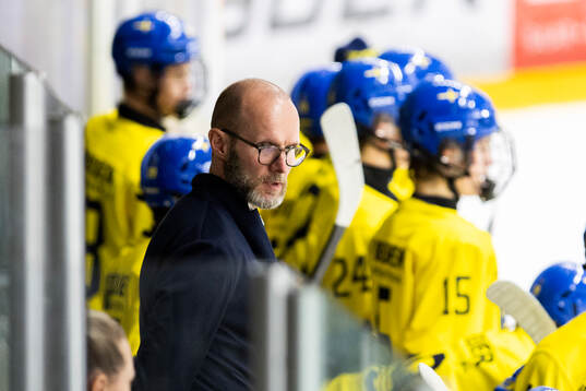 Head Coach Nils Ekmanof Sweden