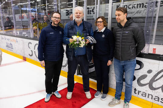 Pehter Linge, mångårig eldsjäl inom Svensk Ishockey