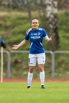 Halmstads Stina Theander reagerar