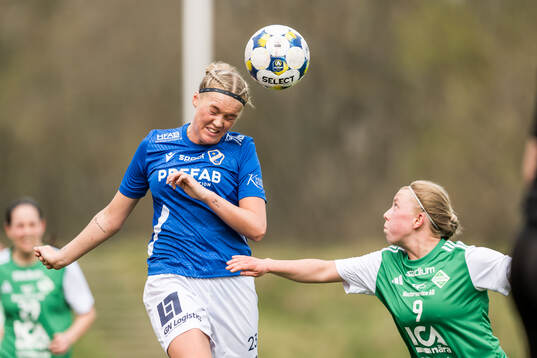 Halmstads Nora Hultgren och IK Zeniths Ida Stolt Hermansson