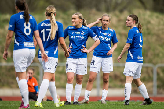 Halmstads Stina Theander deppar
