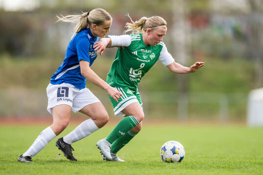 Halmstads Stina Theander och IK Zeniths Ida Stolt Hermansson