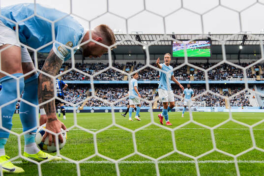 Malmö FFs Pontus Jansson och Erik Botheim deppar