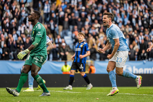 Malmö FFs Lasse Berg Johnsen jublar