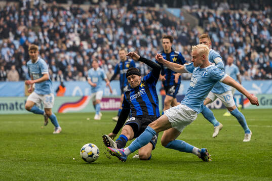 Sirius Tobias Carlsson och Malmö FFs Otto Rosengren