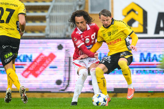Degerfors Maill Lundgren och Elfsborgs Simon Hedlund