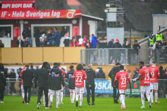Degerfors spelare deppar