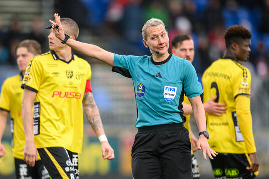 Domare Tess Olofsson