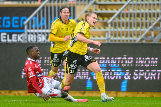 Degerfors Nahom Netabay och Elfsborgs Ari Sigurpálsson