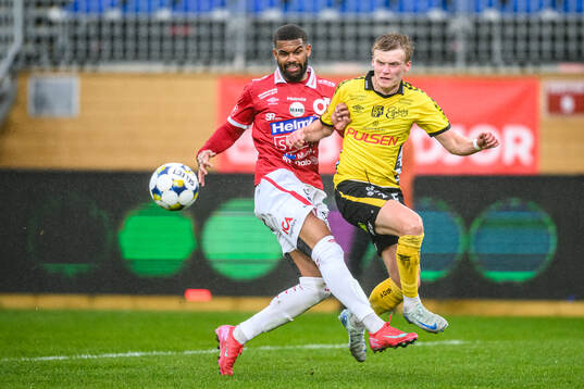 Degerfors Leon Hien och Elfsborgs Ari Sigurpálsson