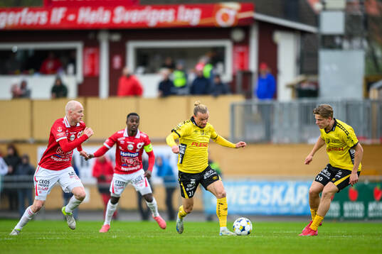 Degerfors Marcus Rafferty mot Elfsborgs Niklas Hult och