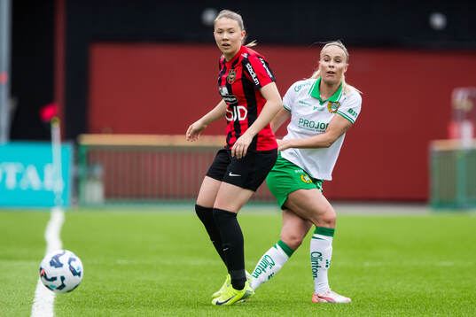 Brommapojkarnas Paula Broddner Klingspor och Hammarbys