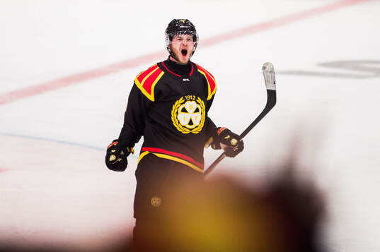 Brynäs Victor Söderström jublar