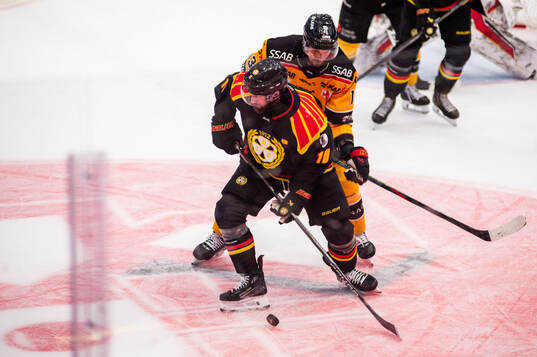 Brynäs Johan Larsson och Luleås Eetu Koivistoinen
