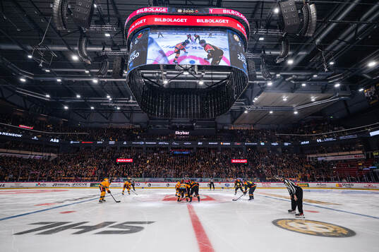 Början på final ett i SHL mellan Brynäs och Luleå