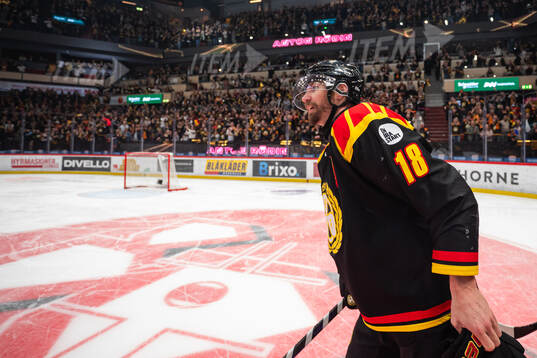 Brynäs Anton Rödin jublar