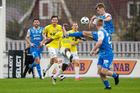 Falkenbergs Wanbe Godwin Aguda och Oddevolds Alexander