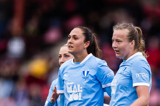 Malmö FFs Isabella D'Aquila och Sara Kanutte Sørensen
