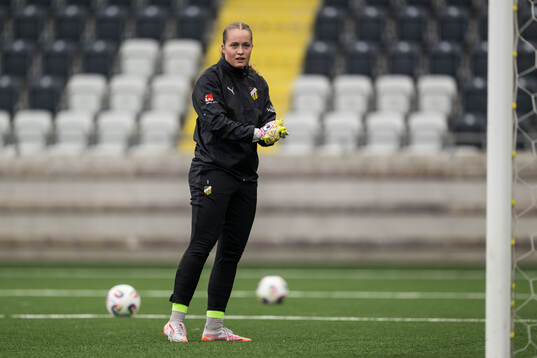 Häckens målvakt Fanney Birkisdottir