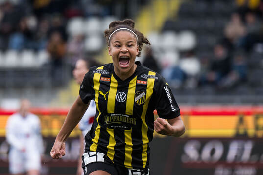 Bläddra bland fler bilder av Fotboll, Damallsvenskan, Häcken - Växjö DFF