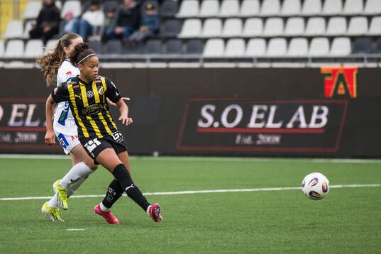 Häckens Felicia Schröder gör 1-0