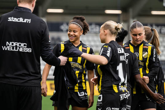 Häckens Felicia Schröder