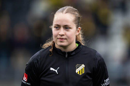 Häckens målvakt Fanney Birkisdottir