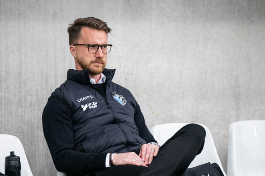 Växjö DFFs huvudtränare Olof Unogård