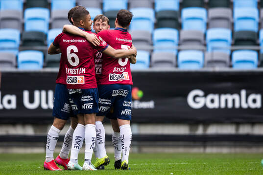 Örgrytes William Svensson jublar
