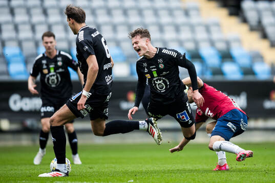 Örebros Erik McCue och Örgrytes Daniel Paulson