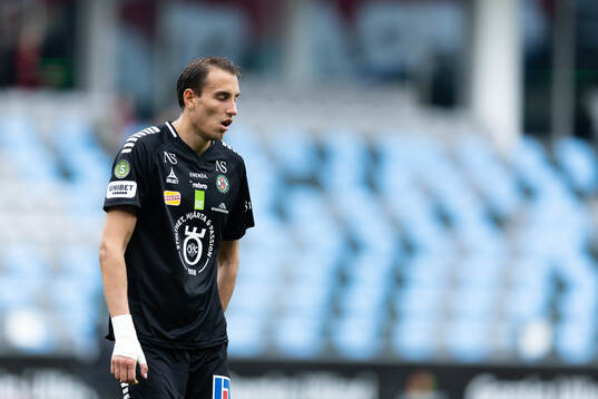 Örebros Melvin Bajrovic deppar