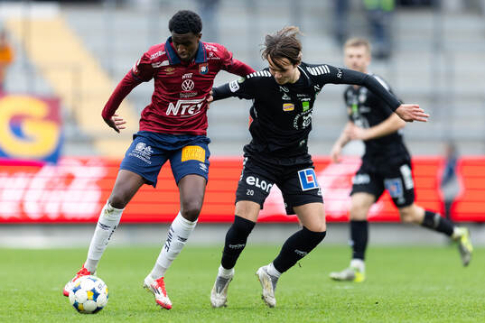 Örgrytes Ibrahim Ahmed och Örebros Charlie Swartling