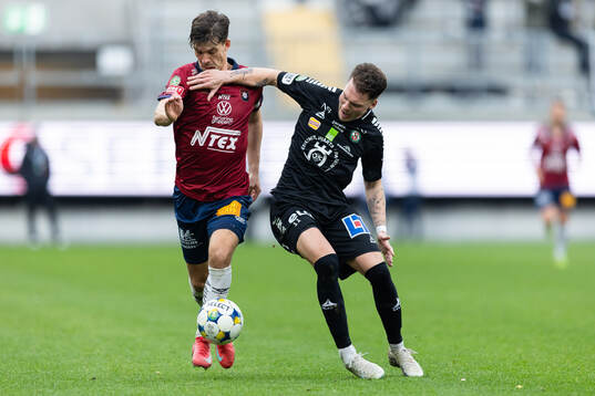 Örebros Samuel Kroon och Örgrytes Daniel Paulson