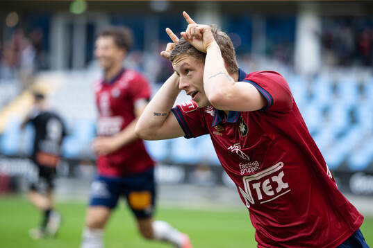 Bläddra bland fler bilder av Fotboll, Superettan, Örgryte - Örebro