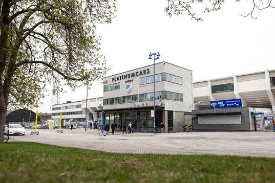 Exteriör vy av Platinum Cars Arena