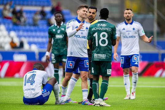 IFK Norrköpings Arnor Traustason och Halmstads Naeem