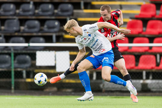 Värnamos Victor Larsson och Brommapojkarnas Victor Lind