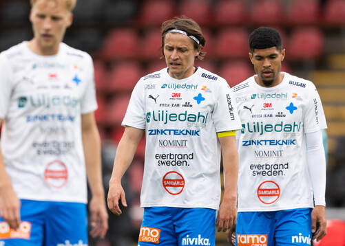 Värnamos Simon Thern och Luke Le Roux deppar