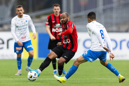 Brommapojkarnas Daleho Irandust och Värnamos Luke Le Roux
