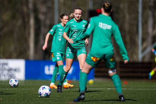Marie Nordbye of HamKam warms up