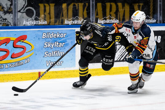 AIKs Daniel Ljungman och Djurgårdens Arvid Costmar
