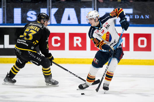 AIKs Albert Sjöberg och Djurgårdens Victor Eklund