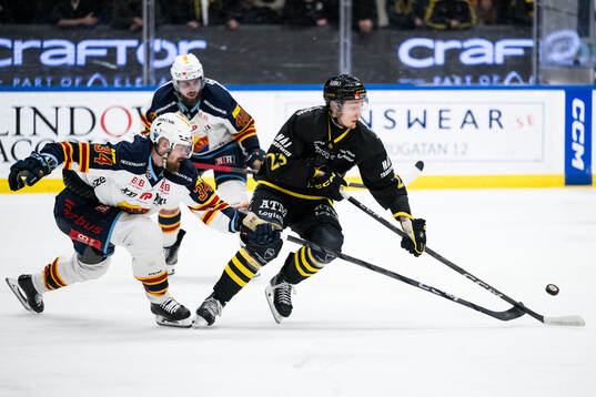 Djurgårdens Daniel Brodin och AIKs Oliver Tärnström