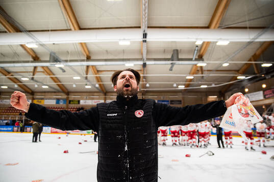 Troja/Ljungbys assisterande tränare Tobias Törnkvist
