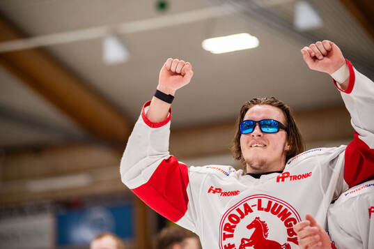 Troja/Ljungbys Carl-Henrik Edwardsson jublar