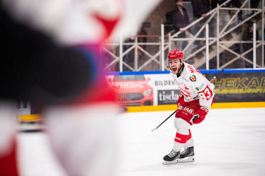 Troja/Ljungbys Jonathan Wikström jublar