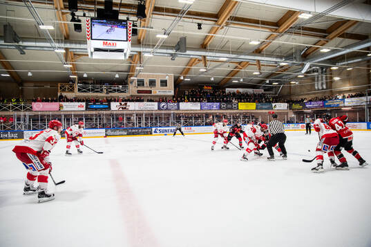 Troja/Ljungbys Jonathan Andersen mot Hudiksvalls Henrik