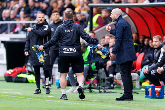 AIKs materialförvaltare Håkan Sjöberg och Östers