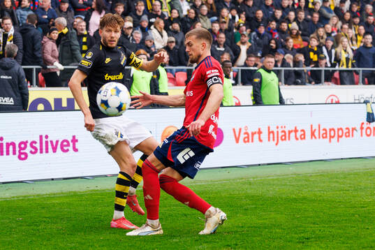 AIKs Anton Salétros och Östers Ivan Kricak