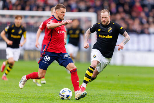 Östers Ivan Kricak och AIKs John Guidetti